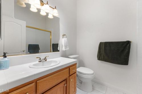 408 Calle Manzana, Bakersfield CA 93314-4247 exterior