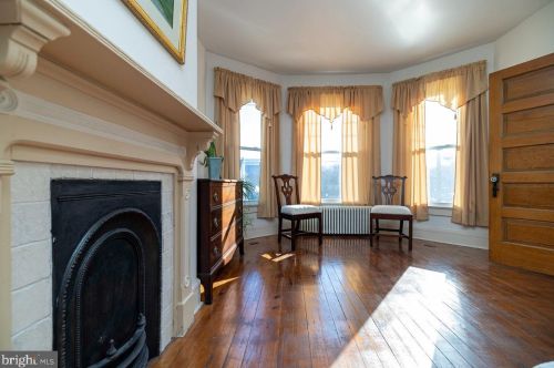 102 High St, Edinburg VA  22824-3084 exterior