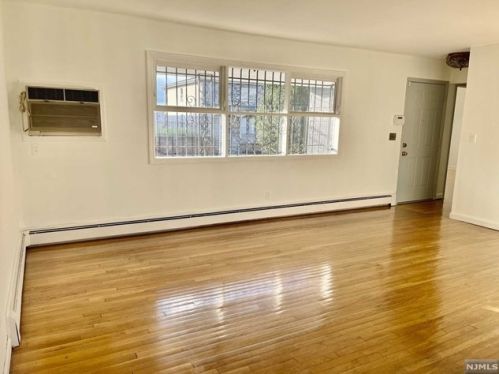 7010 Newkirk Ave, North Bergen NJ  07047-3939 exterior