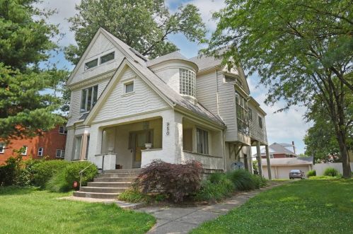 950 Burton Ave, Cincinnati, OH 45229-2206
