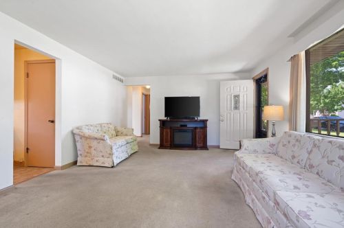 908 Thrush St, Green Bay WI  54303-4332 exterior