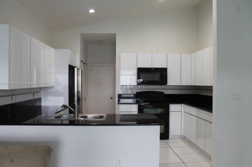 11530 12th St, Hollywood FL  33025-4334 exterior