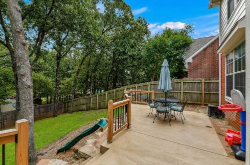 3808 Cherokee Dr, Bedford TX  76021-3110 exterior