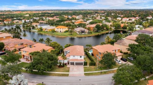 2353 130th Ter, Hollywood, FL 33027-2658