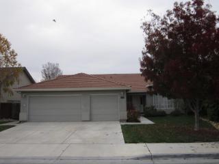 1130 Mulberry Ct, Hollister, CA 95023-5262