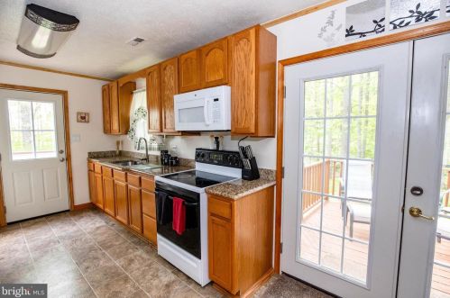 6109 Towles Mill Rd, Spotsylvania VA  22551-3227 exterior