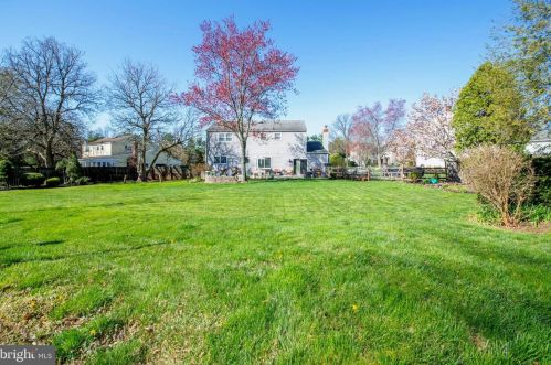 410 Steven St, Norristown PA  19403-2614 exterior