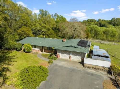 1782 Laguna Rd, Santa Rosa, CA 95401-3721