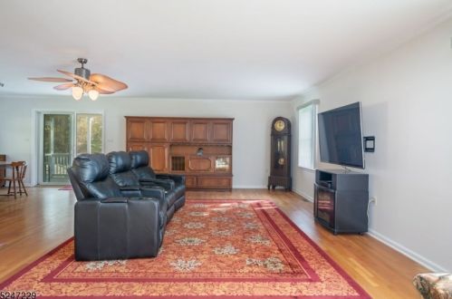 55 Hunts School Rd, Fredon NJ  07860-5405 exterior