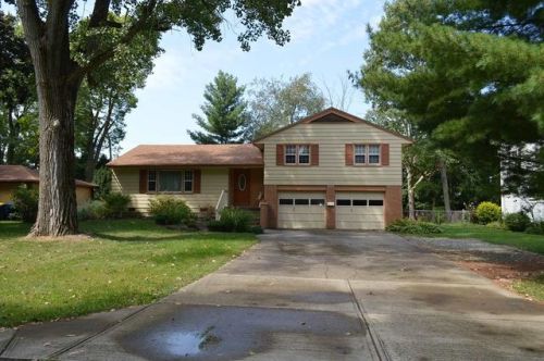 1313 Greenbriar Dr, Anderson, IN 46012-4531