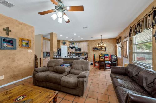1612 Marble Cove Ln, Denton TX  76210-5820 exterior