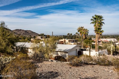 4730 Charles Dr, Scottsdale, AZ 85253-2426