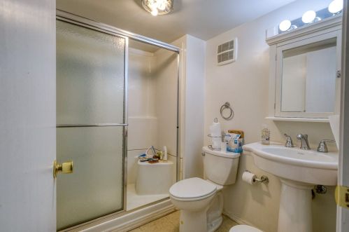 10 Oakwood Ter, Oakmont PA  15139-1016 exterior