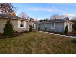 60 Bronson Dr, Waterbury, CT 06762-2317