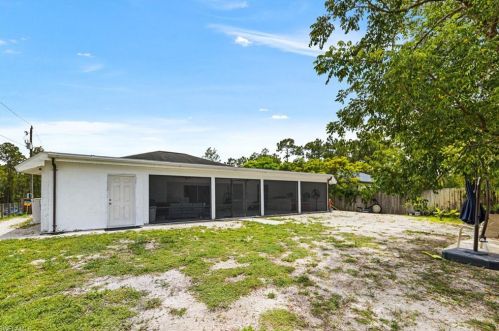 3845 27th Ave, Naples FL  34117-7131 exterior