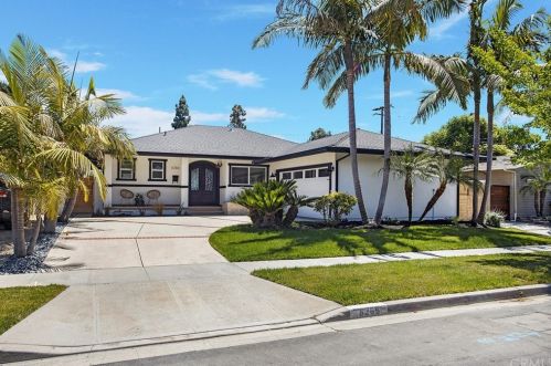 6266 6th St, Long Beach, CA 90803-2116
