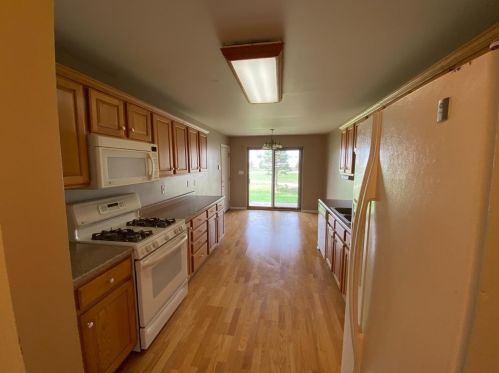 11189 Vermont Cir, Crown Point IN  46307-8058 exterior