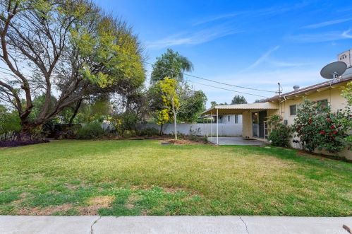 9833 Sharon Ave, Riverside CA  92503-3102 exterior