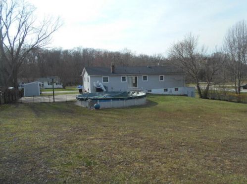 10441 Madonna Dr, Grants Lick, KY 41001-8994