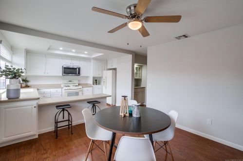 5359 Aztec Dr, La Mesa, CA 91942-2113