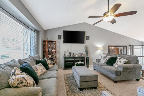 166 Buttercup Cir, Vacaville CA  95687-7319 exterior
