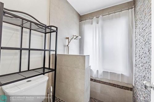 21044 Shady Vis Ln, Boca Raton FL  33428-1156 exterior