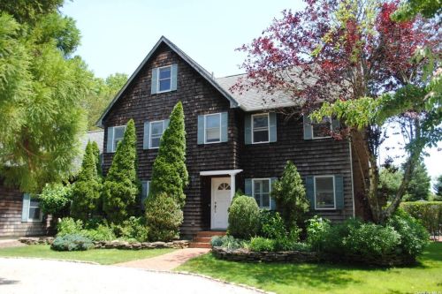 14 Hedge Row Ln, East Hampton, NY 11937-2284