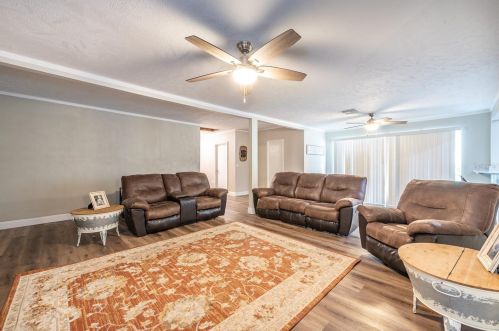 2406 Sunset Ln, Lutz FL  33549-8209 exterior