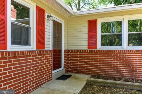 488 Fiddlers Grn, Dover DE  19904-4815 exterior