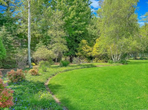 310 Chablis Path, Southold NY  11971-2349 exterior