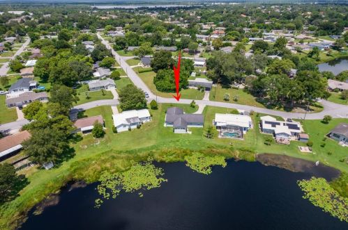 15 Wisteria Dr, De Bary FL  32713-2446 exterior