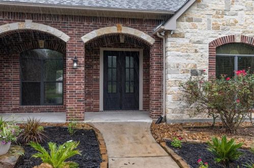 511 County Road 6510, Mont Belvieu TX  exterior