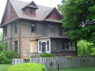 53 Church St, Lyndonville, NY 14098-9666