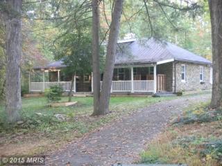 140 Gutshall Rd, Lees Cross Roads, PA 17257-9641