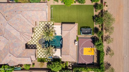 2111 Mead Dr, Gilbert AZ 85298-1215 exterior