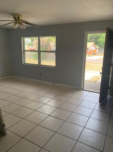 2435 20th St, Saint Petersburg FL  33712-3625 exterior