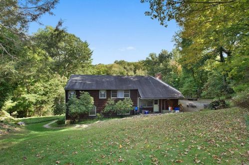 1266 Hardscrabble Rd, Chappaqua, NY 10514-1914