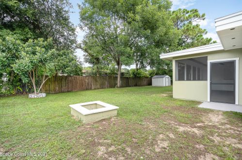 1890 White Sands Dr, Titusville FL  32780-4652 exterior