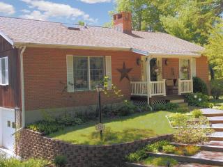 129 Seavey Ln, Stroudsburg, PA 18360-6830