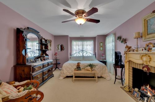 1305 Stoneridge Cir, Helmetta NJ 08828-1139 exterior