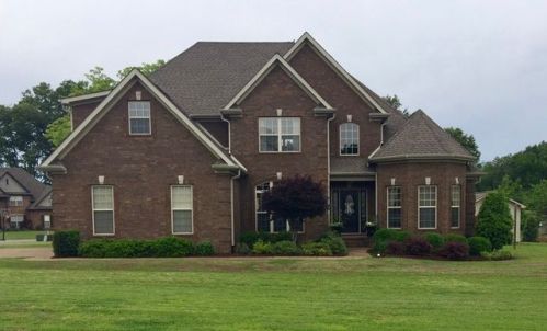 355 Oakleigh Dr, Dyersburg, TN 38024-5260
