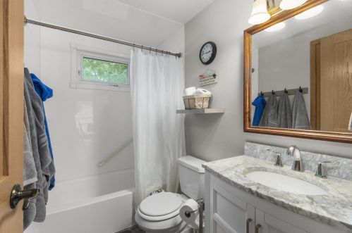 225 Chestnut St, Fond Du Lac WI  54935-3205 exterior
