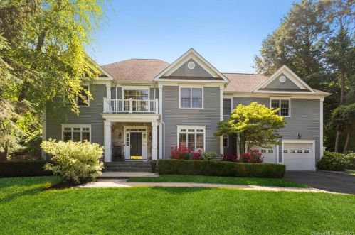 6 Stanton Dr, Stamford, CT 06902-1616