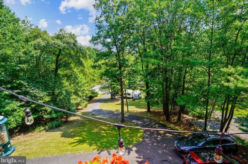 2402 Youngs Dr, Haymarket VA  20169-1532 exterior