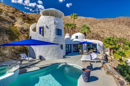 400 Camino Alturas, Palm Springs CA  92264-8996 exterior