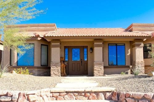890 Scout Dr, Lake Havasu City, AZ 86406-8412