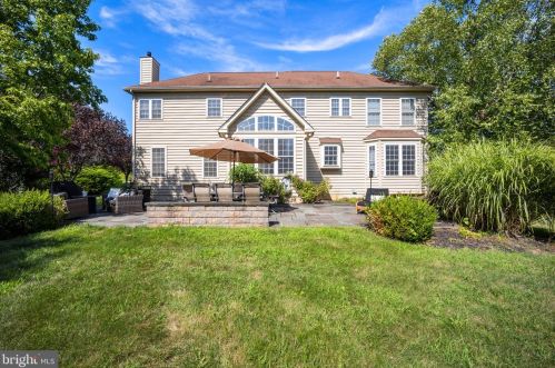 2541 Long Meadow Rd, Lansdale, PA 19446-6087