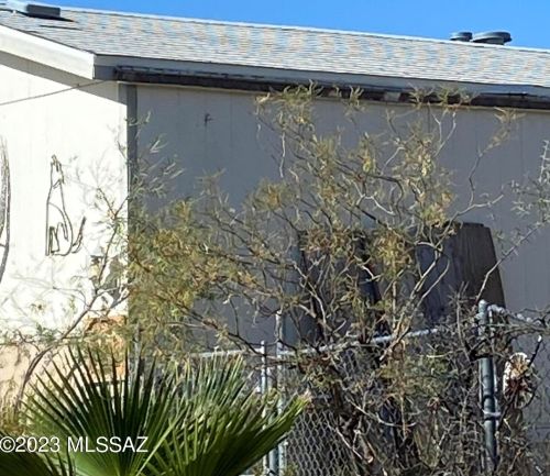 3811 Bilby Rd, Tucson AZ 85706-4506 exterior