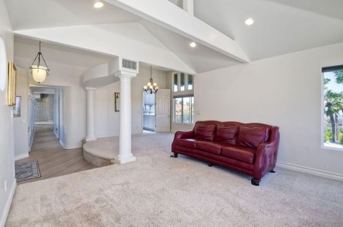 37550 Avenida Bravura, Temecula CA  92592-9054 exterior