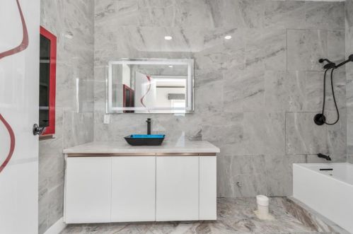 703 Leaning Oak Trl, Richmond TX  77406-4653 exterior